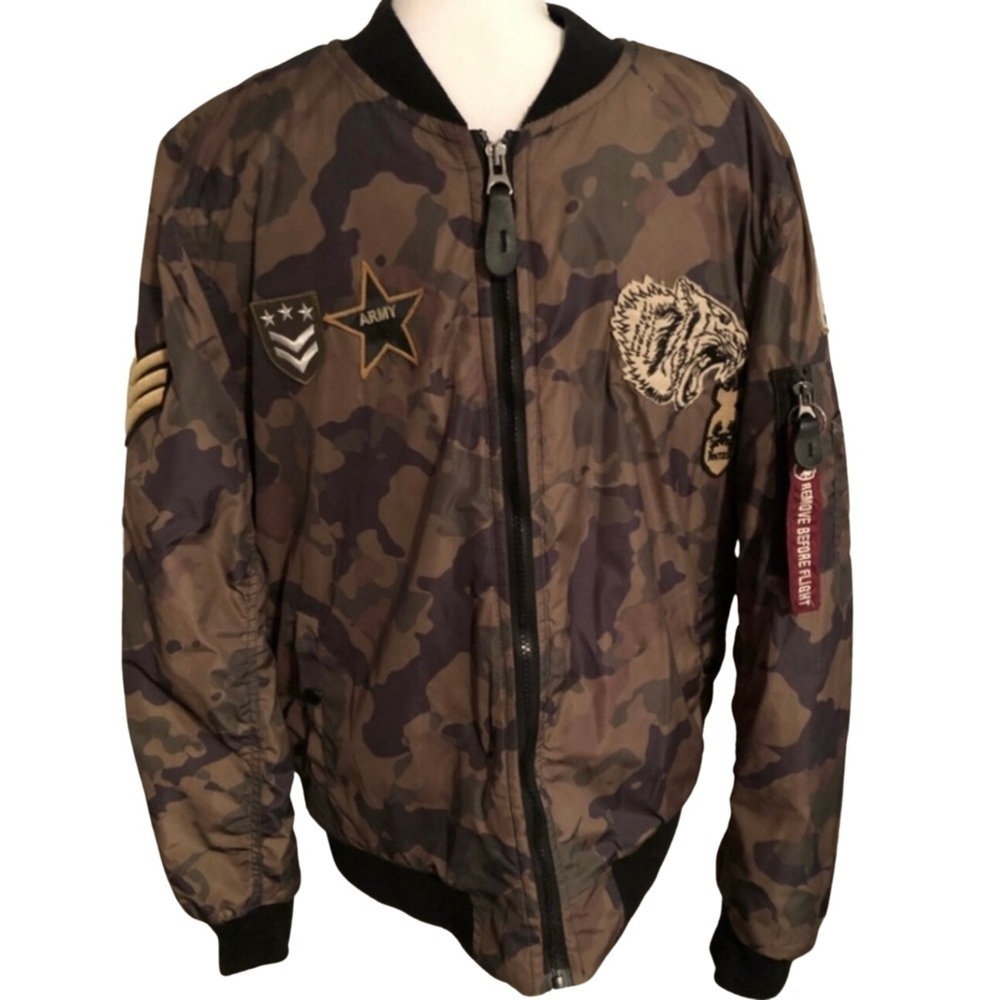 Ron Tomson RNT23 Camouflage Bomber Jacket With Patches Size Medium